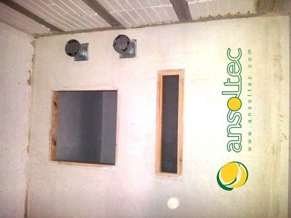 Bocas de llenado de silo e indicador de nivel