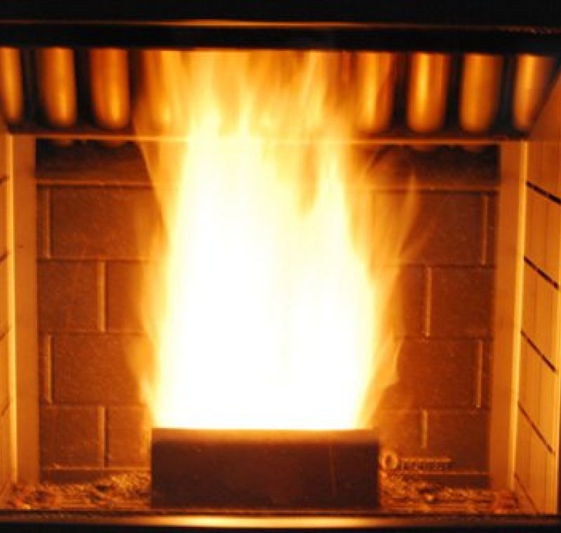 Vista del hogar de estufa Ecoforest Suez canalizable