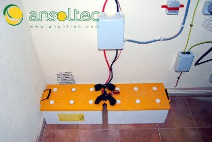 Detalle baterias de 12V 256A h