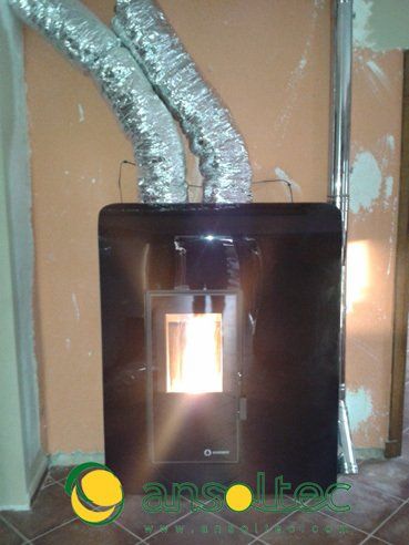 Estufa Ibiza con tubos de canalización