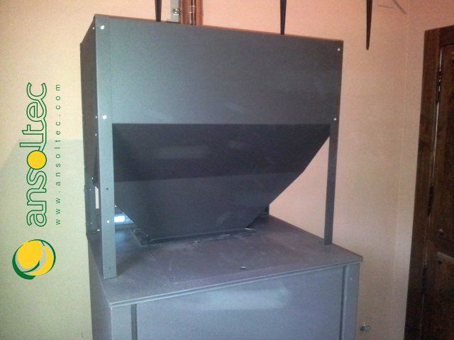 Vista superior de caldera Cantina Súper con tolva supletoria