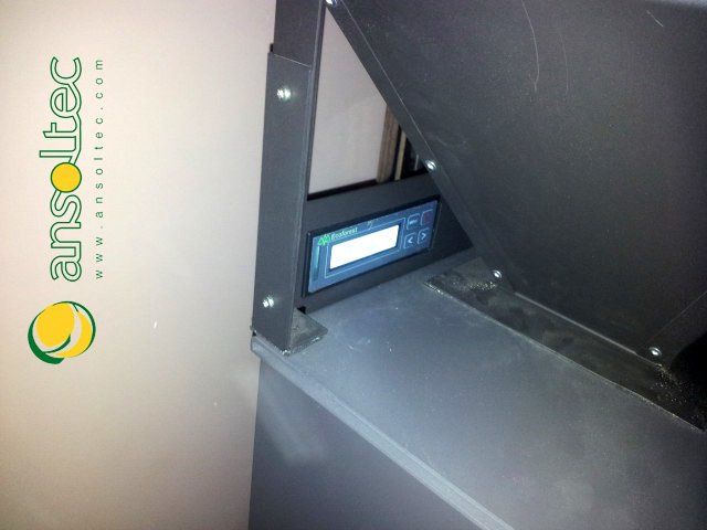 Pantalla de control en tolva supletoria