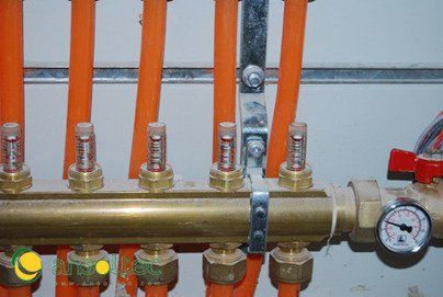 Detalle colector suelo radiante