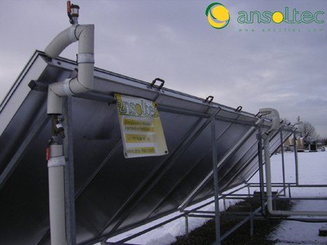 Vista posterior de caolectores solares