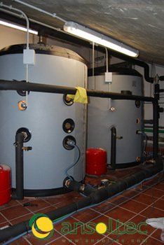 Depósitos 1.500 l. ( vista posterior.)