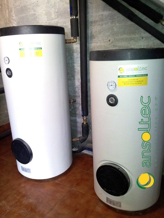 Depóstito de agua caliente e inercia