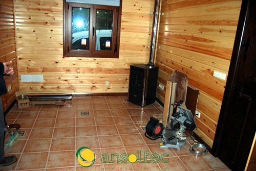 Vista general con la estufa al fondo