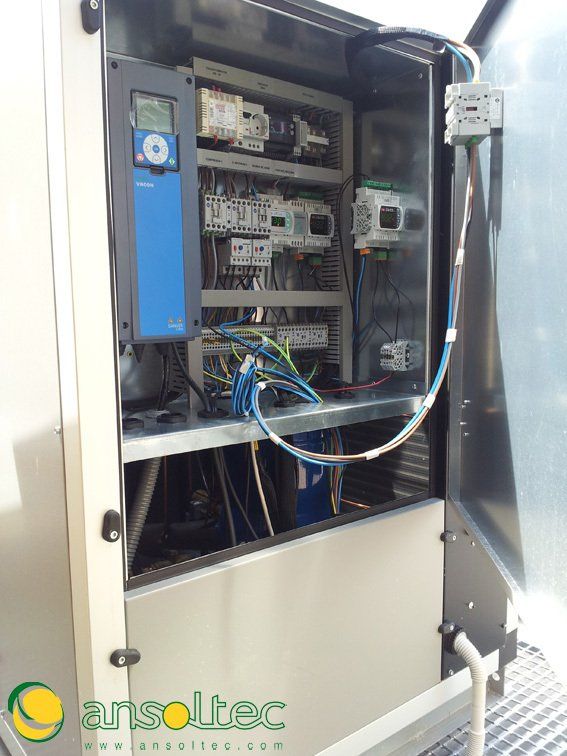 Cuadro eléctrico y de mando de máquina