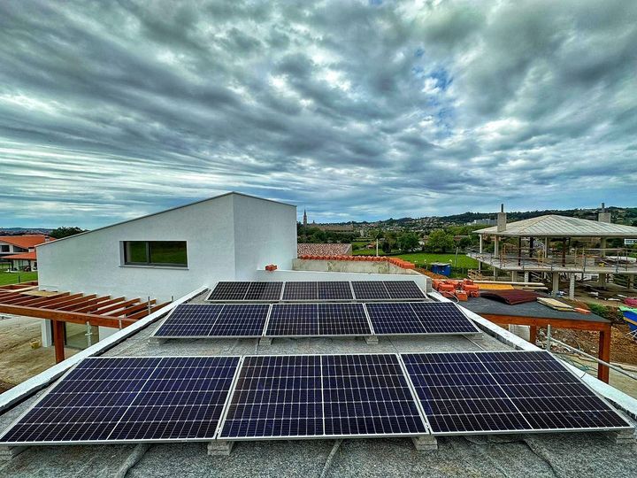 Paneles estructura triangular