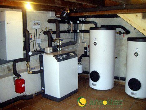 Vista general de sala de bomba de calor geotermica